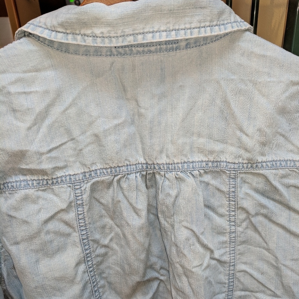 Tops - Picture 6 of 6